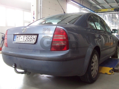 Фаркоп оцинкованный Galia шар A для Volkswagen Passat B5/Skoda Superb 1996-2008